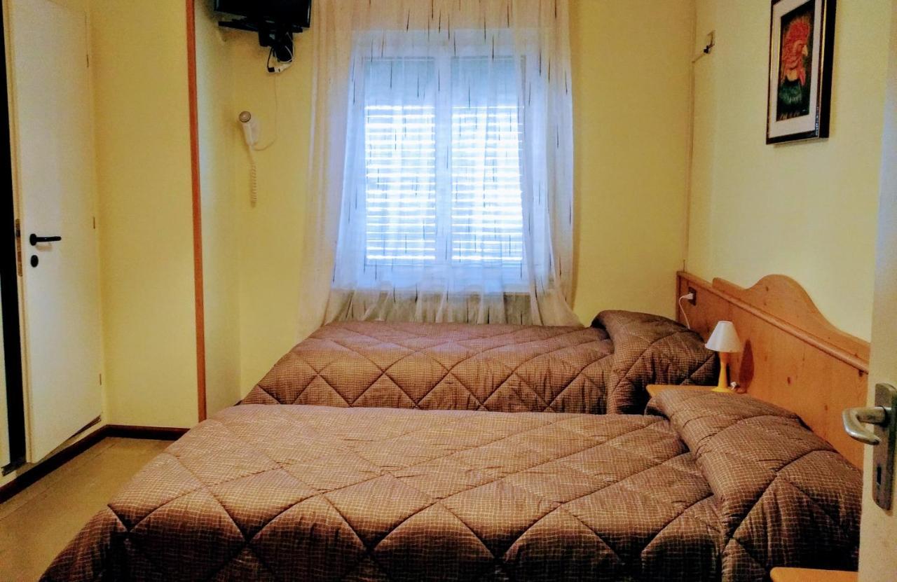 Hotel Zoldana Forno di Zoldo Luaran gambar