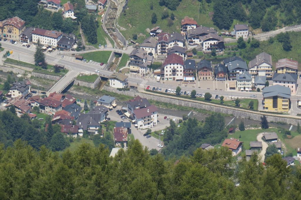 Hotel Zoldana Forno di Zoldo Luaran gambar
