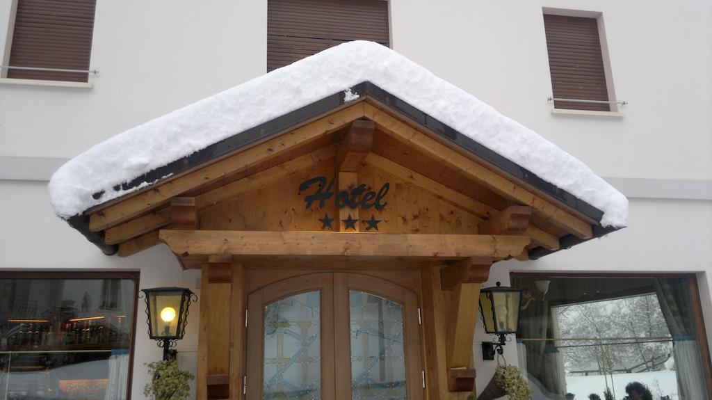 Hotel Zoldana Forno di Zoldo Luaran gambar