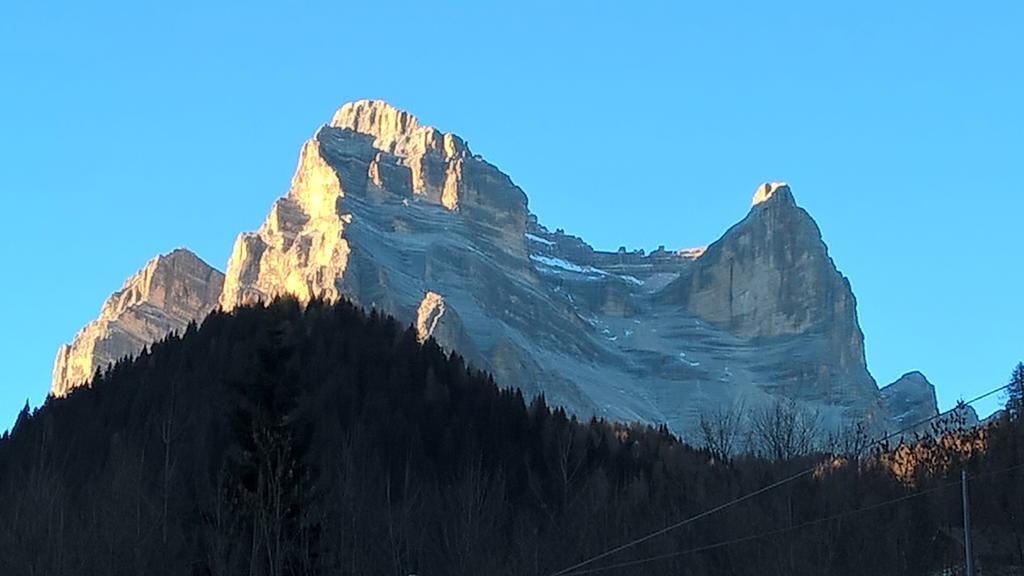 Hotel Zoldana Forno di Zoldo Luaran gambar