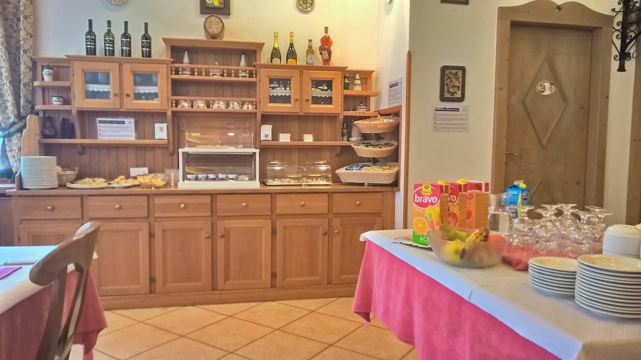 Hotel Zoldana Forno di Zoldo Luaran gambar